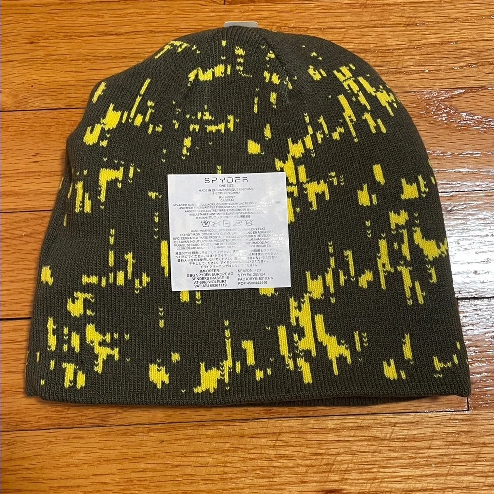 NWT Spyder Kids Warp Reversible Beanie Hat